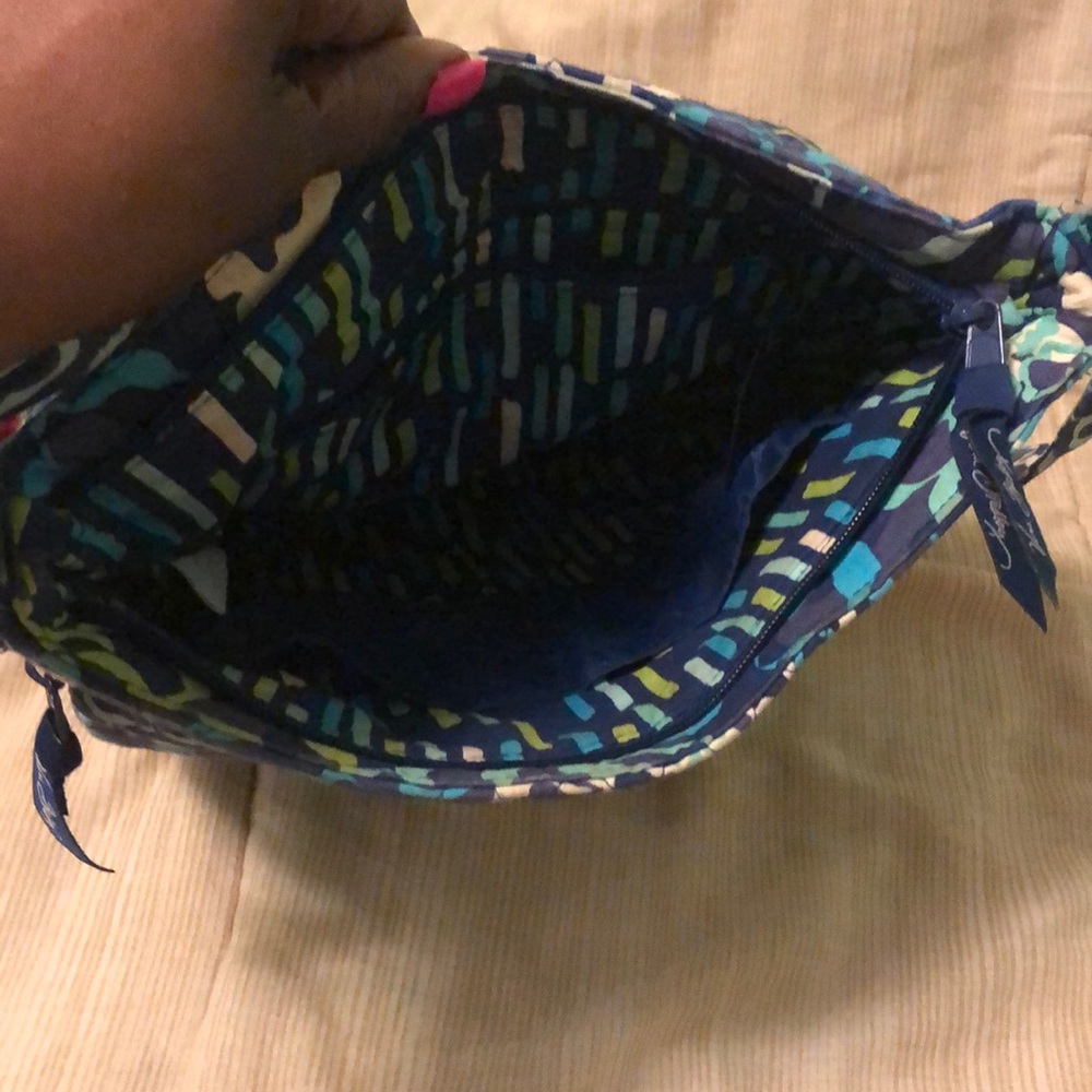 Like new Vera Bradley Crossbody.